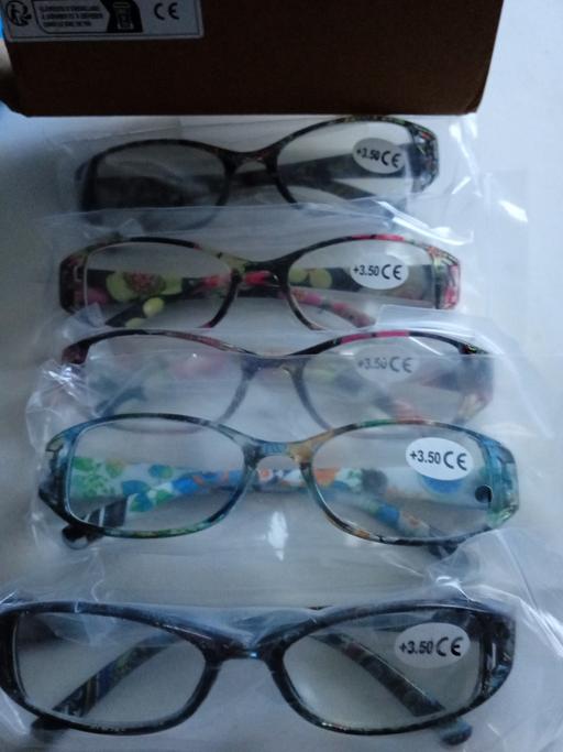  — 5 pairs of reading glasses+3.50