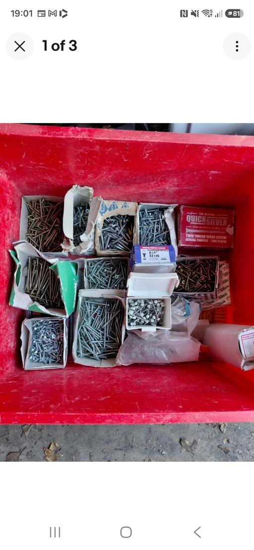  — JOB LOT OF SCREWS AND PINS. VARIOUS TYPES.