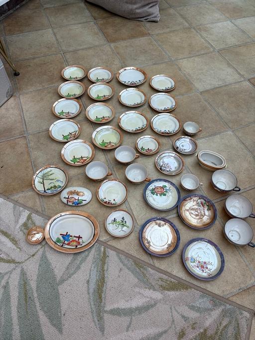  — Japanese Lustreware items
