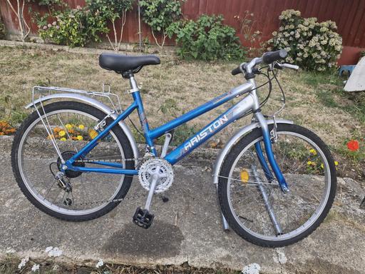  — GIRLS ARISTON BIKE BICYCLE