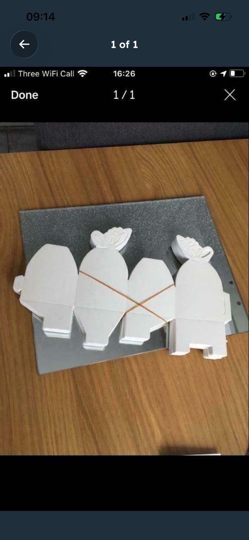  — Favour / cake boxes