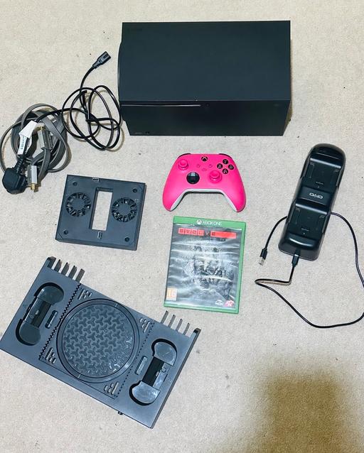  — XBox Series X - 1TB 4K - Accessories