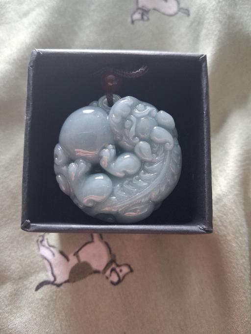  — jade pendant 30.68g