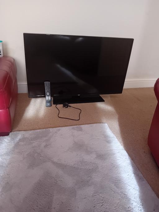  — Bush 40" smart TV