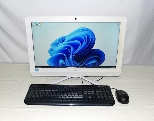  — HP Pentium All-in-One PC Wi-Fi and MS Office