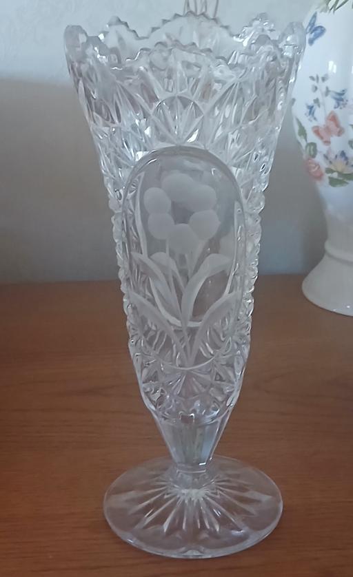  — Vase)