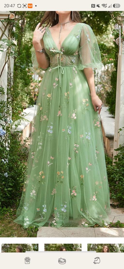  — leely dress
