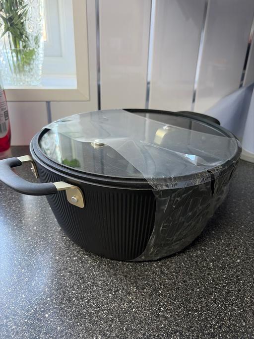  — George home black barbican stock pot