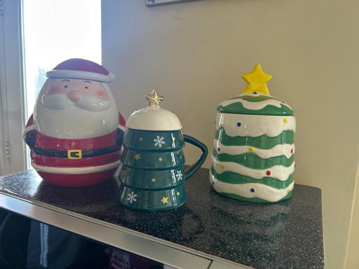  — Christmas caddy jars