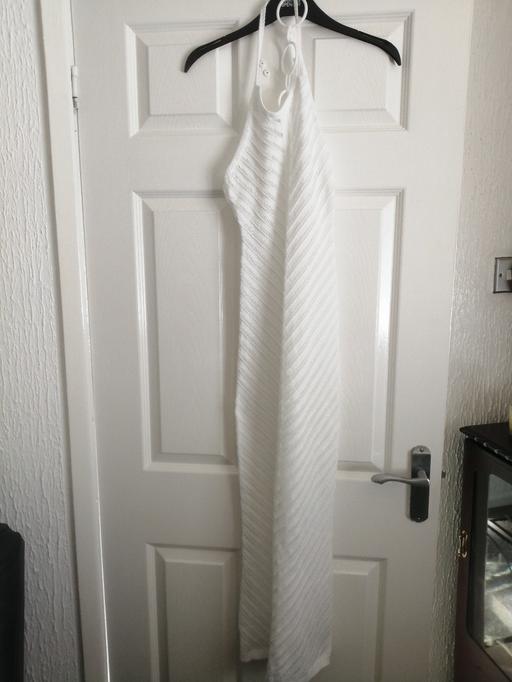  — As New small white knit dress