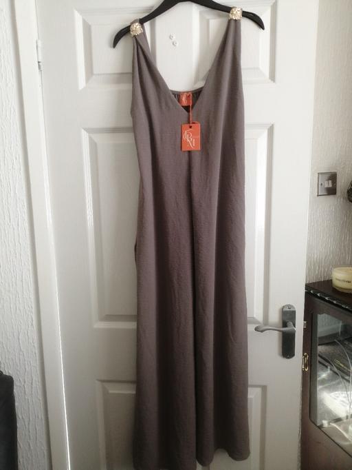  — New ladies dress size medium