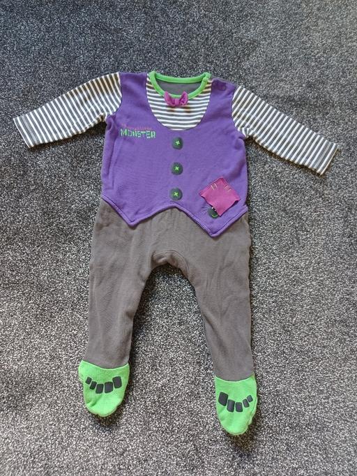  — Halloween babygrow age 6-9 months