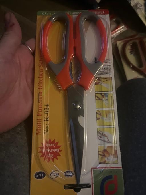  — 1£ each