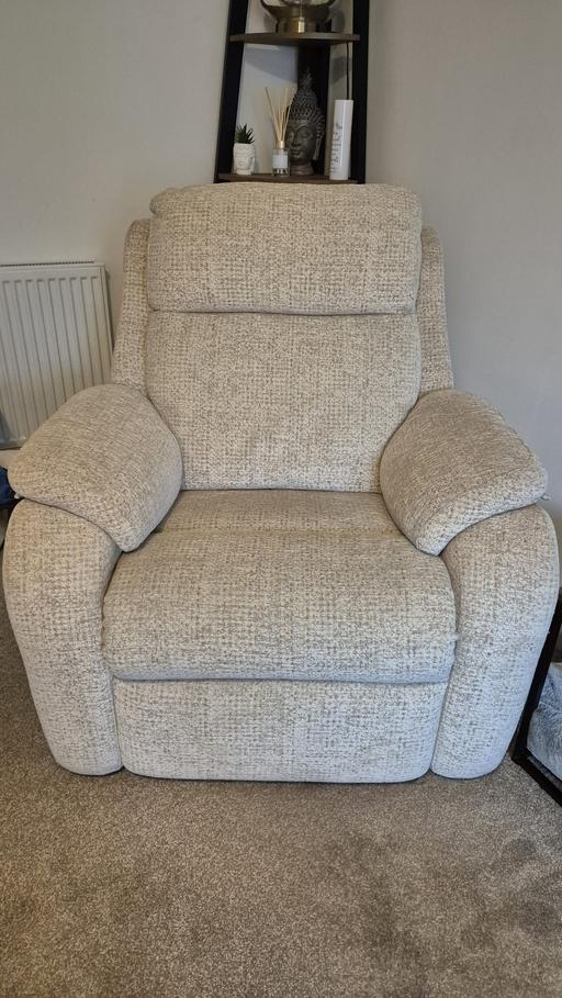  — Comfortable Recliner Armchair – Beige Fabric,