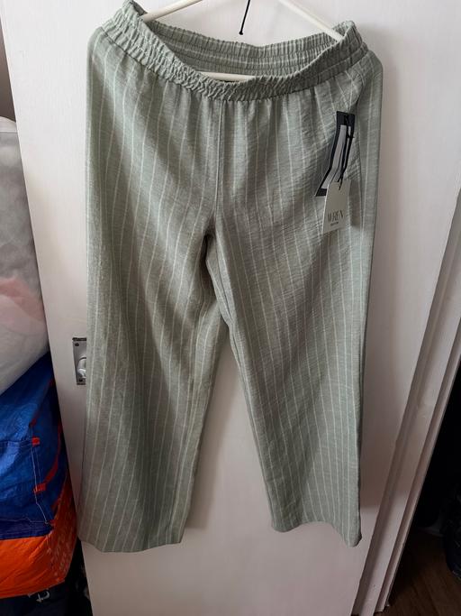  — Trousers