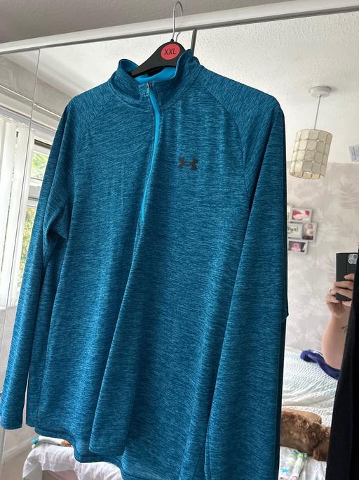  — Men’s long sleeve under amour top xl