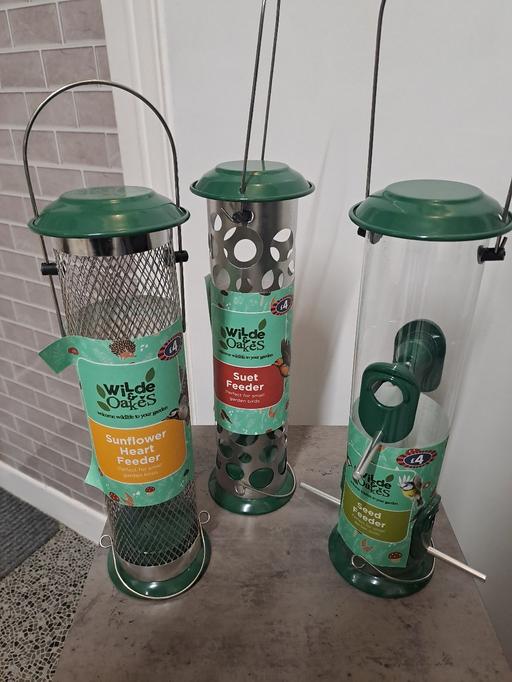  — 3x large  burd feeders