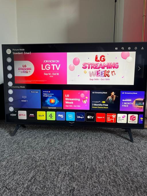 — LG 43" 4K UHD Smart TV - 43UP77006LB