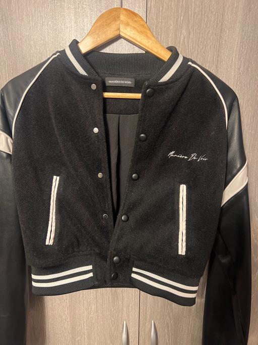  — Women's coat