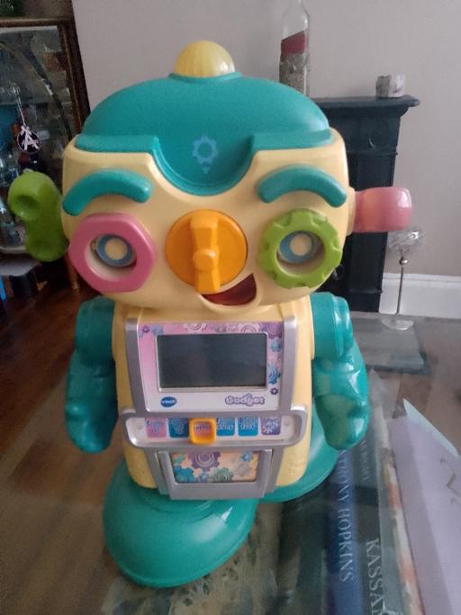  — Vtech gadget robot.