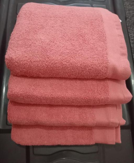  — set of 4 towels