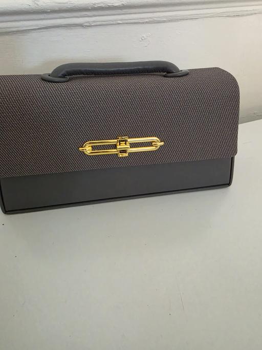  — clutch bag for women