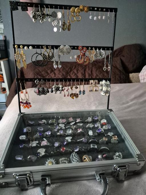  — jewellery assorted