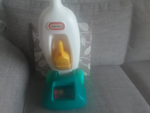  — little Tykes up right hoover