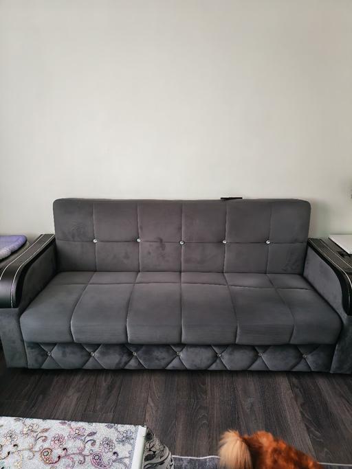  — Sofa bed