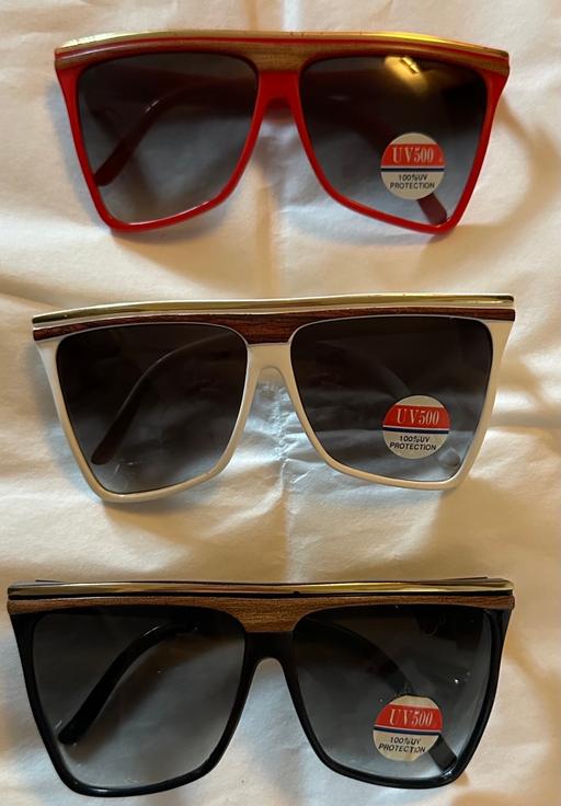  — 3 pairs of women’s sunglasses