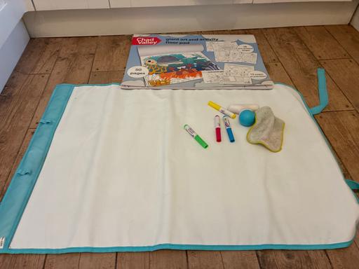  — Kids colouring activity