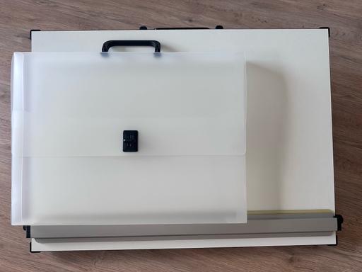  — A2 Parallel Motion Board & A3 Portfolio Case