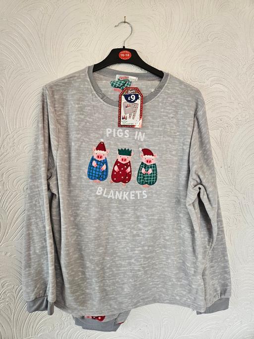  — Ladies Christmas Pyjames 16-18 BNWT