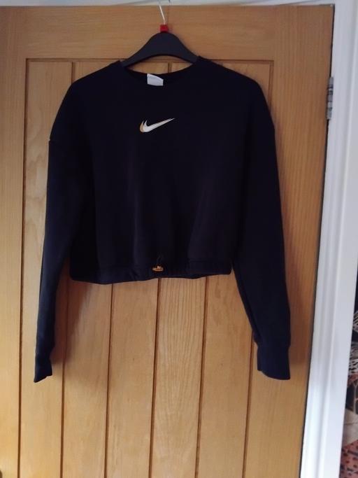  — nike loose fited sweatshirt