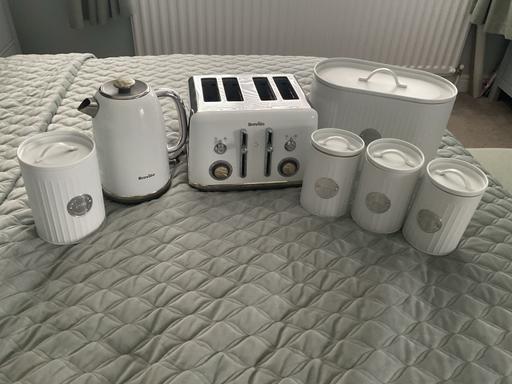  — Toaster kettle containers