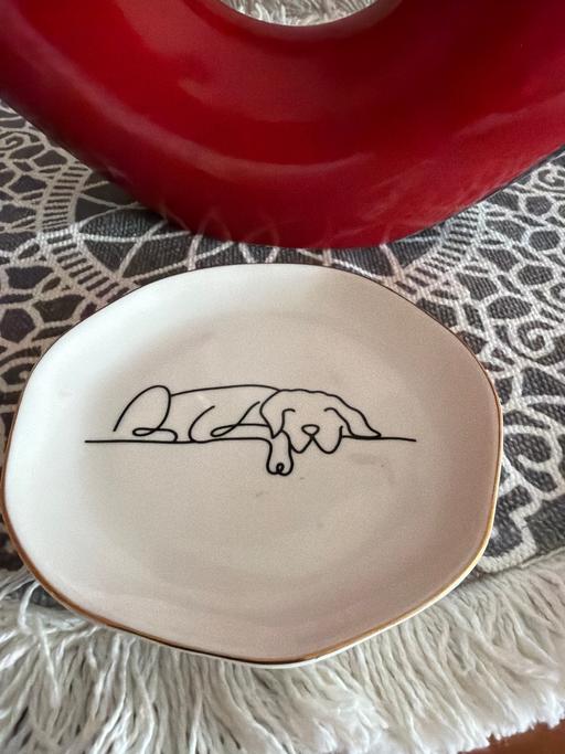  — Trinket tray