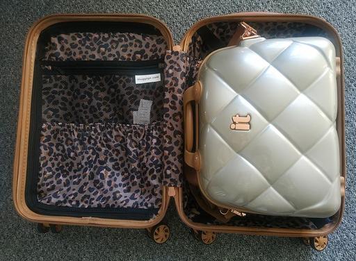  — Trolley Suitcase + Cabin Case