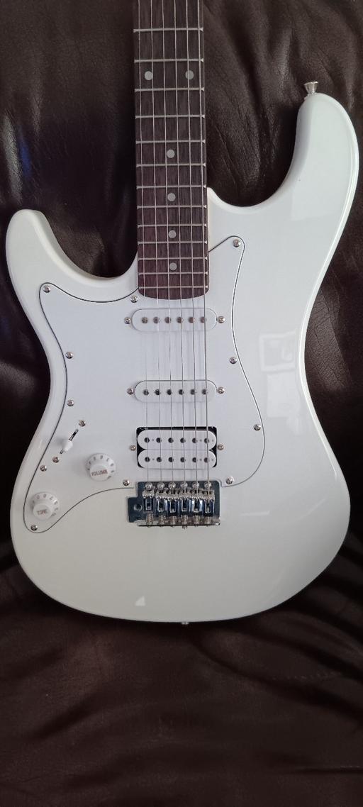  — Left Handed Stratocaster Electric Guitar