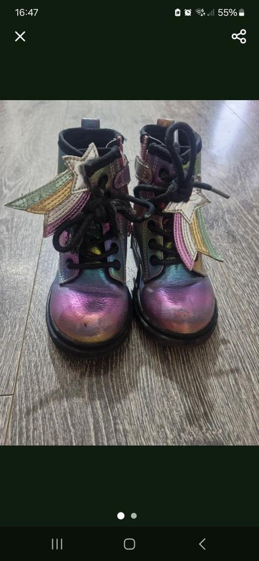  — Girls Boots