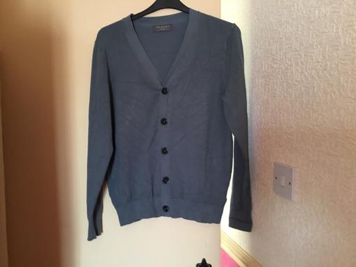  — Men’s Cardigan Size Medium