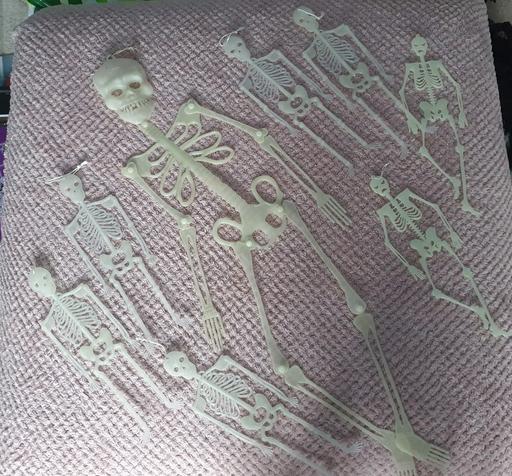  — halloween glow in dark skeletons decorations