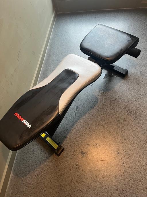  — Weight bench