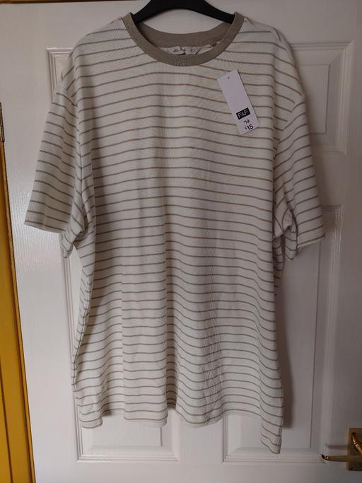  — Mens stripey t-shirt size 3XL