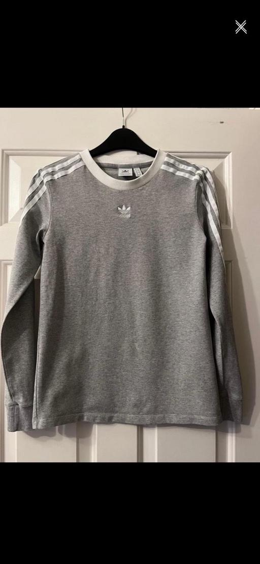  — Adidas Top UK Size 4