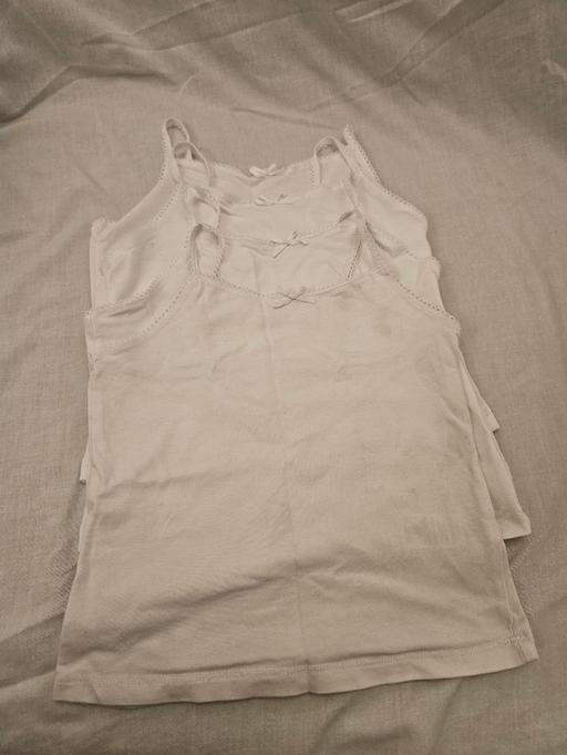  — Girls White Vests 2-3yrs