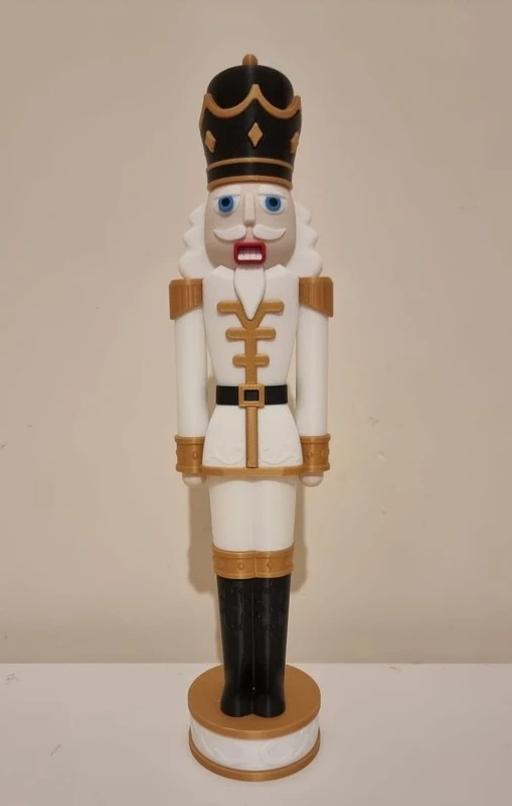  — 15‑Inch White Christmas Nutcracker