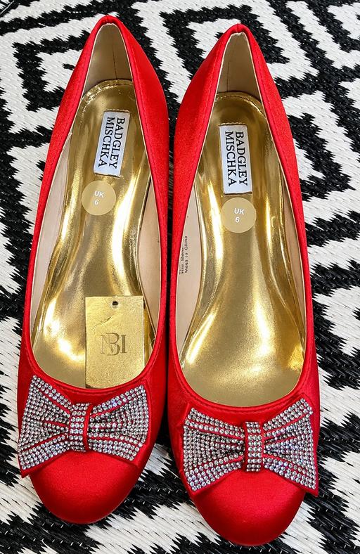  — Badgley Mischka Red Satin Flats