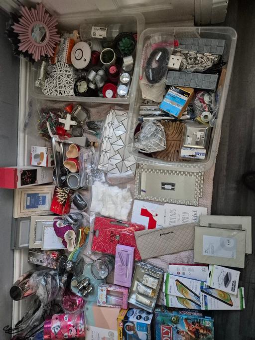  — household joblot