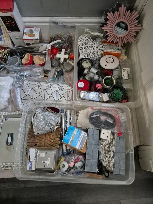  — household joblot