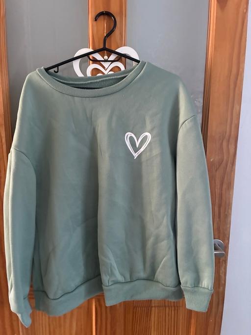  — Woman’s jumper